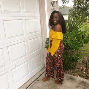 Meet your Posher, Benita